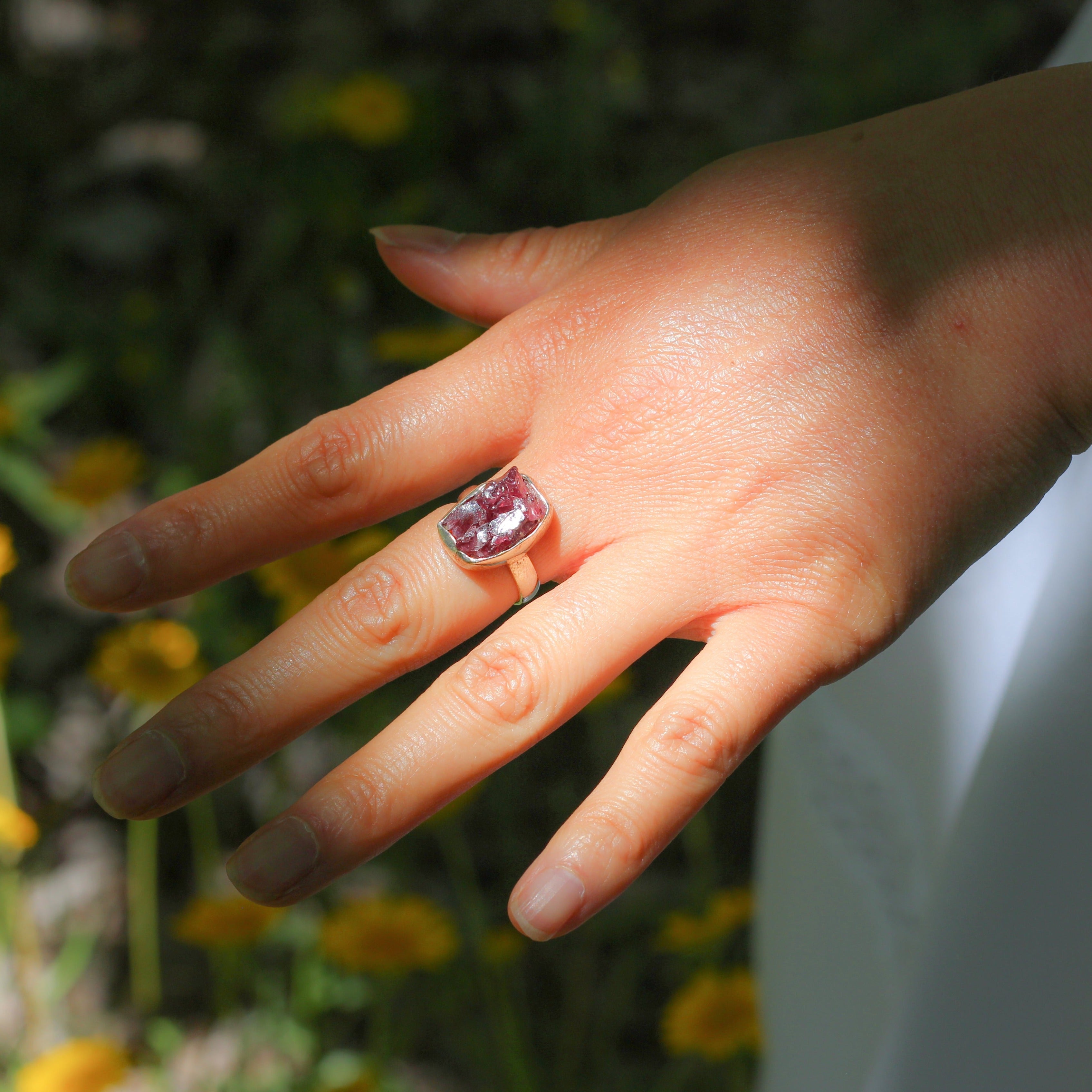 Bague “Passion et Force” en Grenat et Argent 925